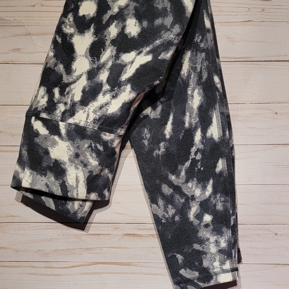 Old navy active balance leggings( go-dry) size small - Picture 1 of 8